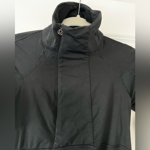Lulu lemon running zip up jacket/sweater - Picture 2 of 7